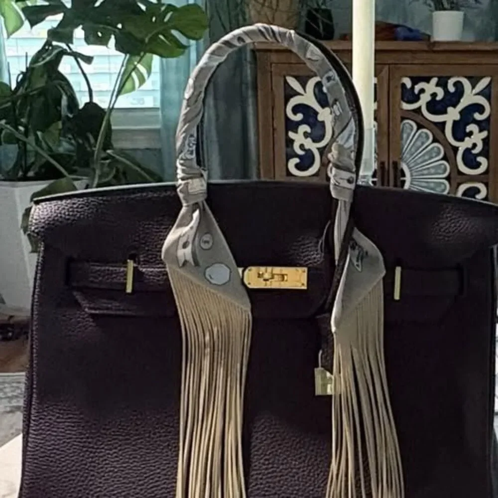 Fringe Handbag Wrap in Color: Taupe